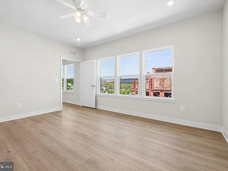 1611 Potomac Shores Pkwy #401 — Photo 22