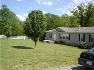427 Henry Harris Rd, Westmoreland, TN 37186
