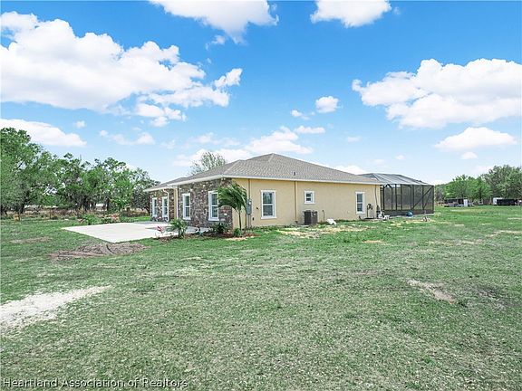 2nd image of 1844 Popash Rd