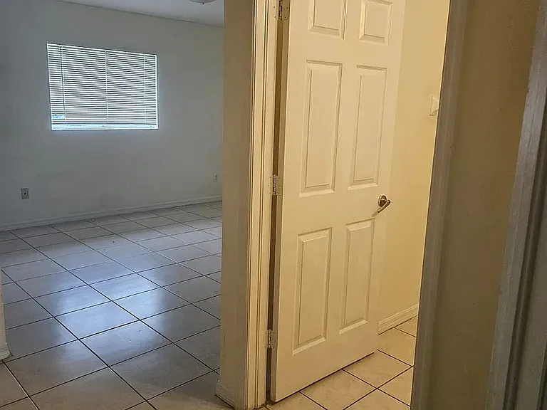 324 Gordon Ave S #2 — Photo 6