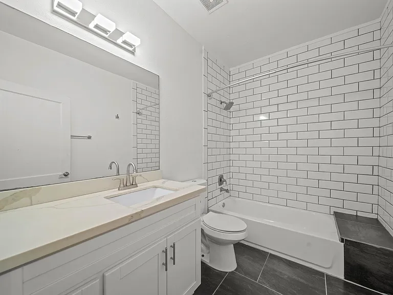 5711 Sherman St — Photo 18