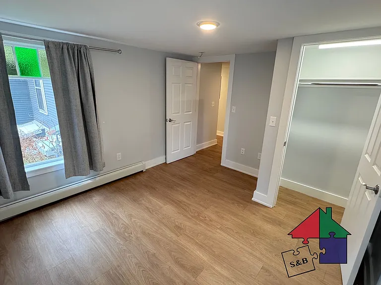 166 N Winooski Ave — Photo 21