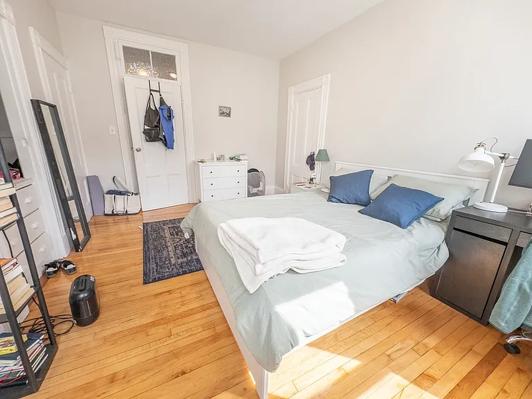 35 Essex St #3 — Photo 9