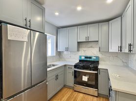 88 Warren St