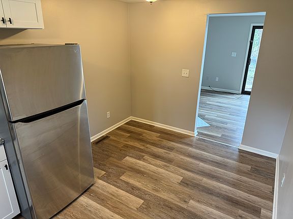 4th image of 4323 Belmont Dr