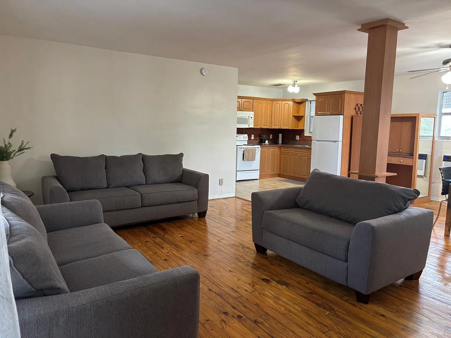 1 bed, 1.0 bath, 620 sqft, $1,825 — Photo 4