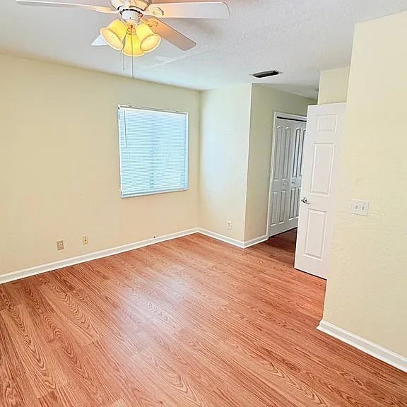 13769 Yarmouth Dr — Photo 26
