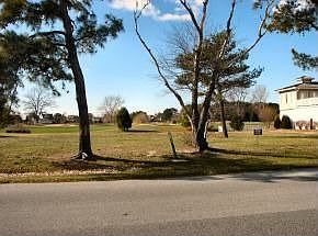 4th image of 38 W Side Dr
