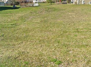 512 Bennett Dr, North Aurora, IL 60542