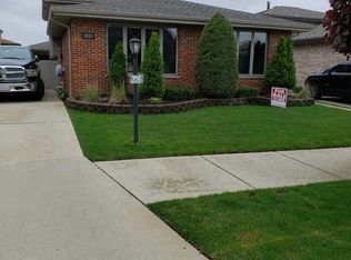 3915 W 101st Pl, Chicago, IL 60655