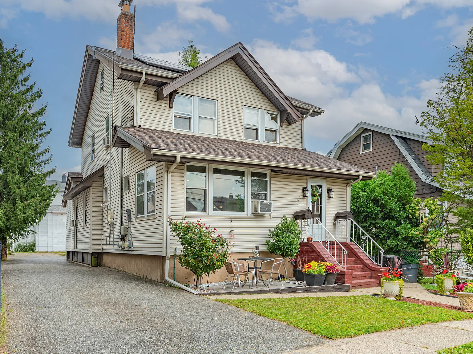 1 bed, $2,300 — Photo 1