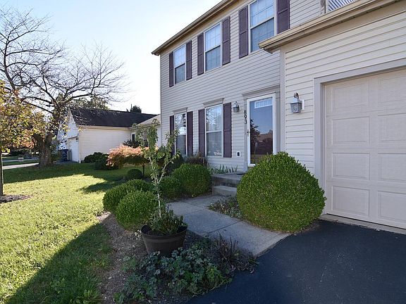 2nd image of 893 Bledsoe Dr