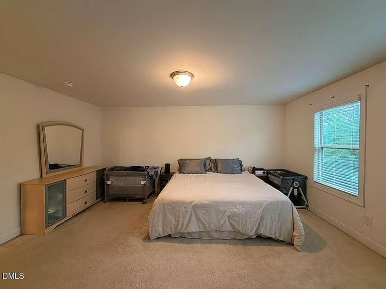 735 Lampwick Ln — Photo 20