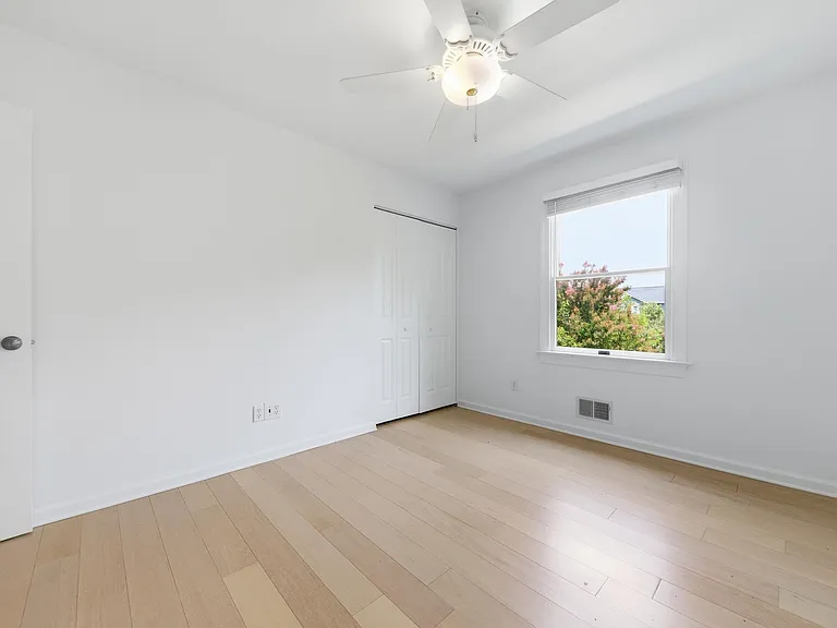 20104 Westerly Ave — Photo 31