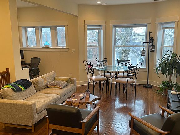 2nd image of 3704 N Janssen Ave APT 3