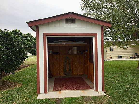 3rd image of 1405 Coco Palm Dr