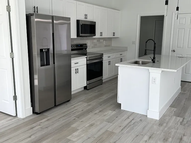 488 Marion Oaks Trl — Photo 6