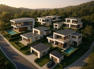 654 Redds Cir, Lilburn, GA 30047