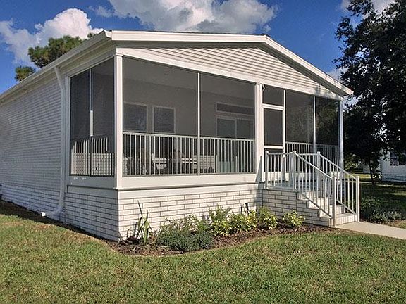 2nd image of 3582 Jamaica Cir