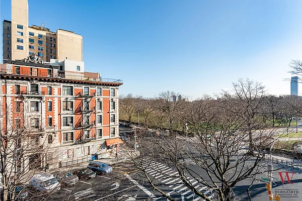 Sold by Wohlfarth & Associates Inc | media 6