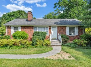 3751 View Ave, Roanoke, VA 24018