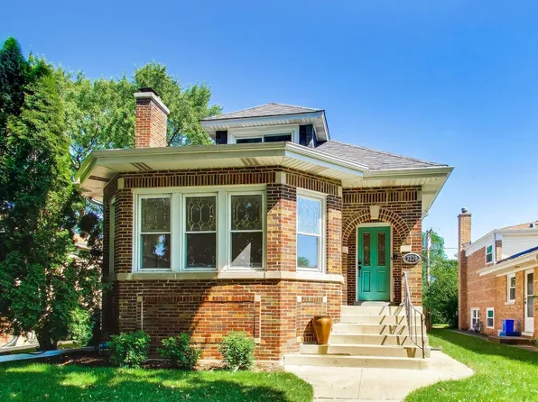 3320 Capitol St, Skokie, IL 60076