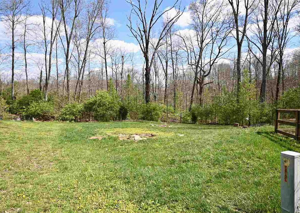 2nd image of 521 Gabriella Ct