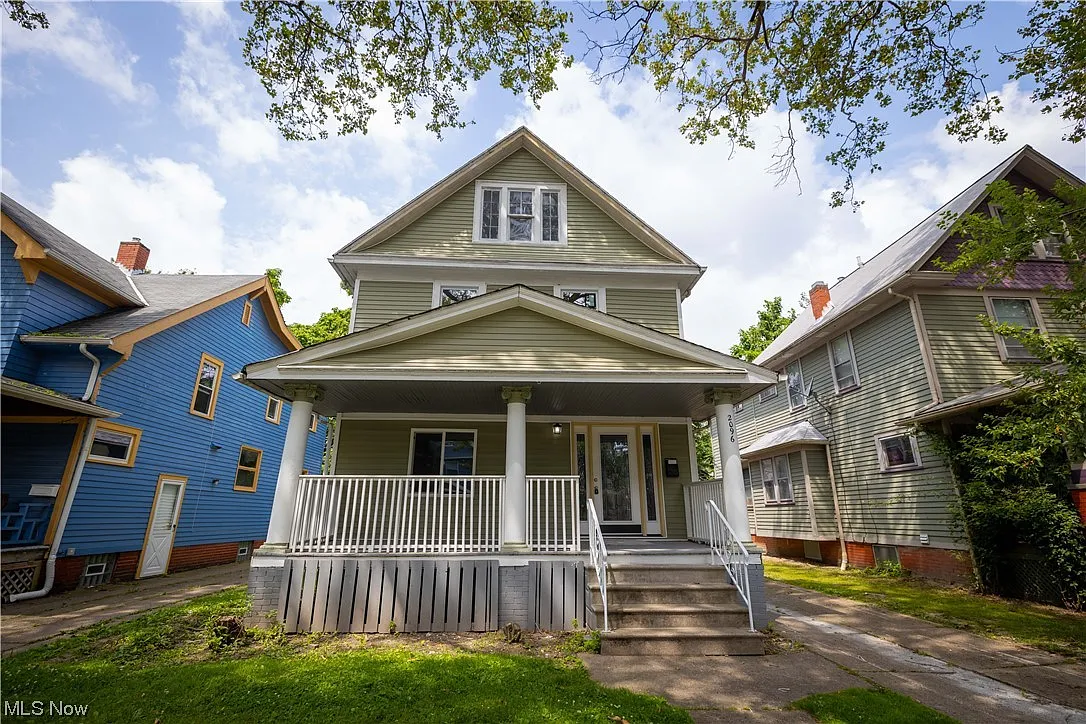 2096 W 89th St photo 1