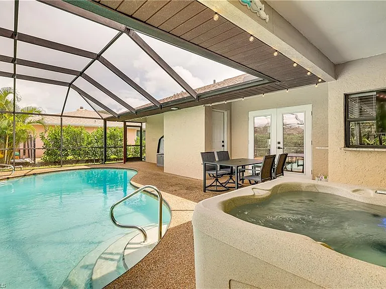 6030 Perthshire Ln — Photo 32