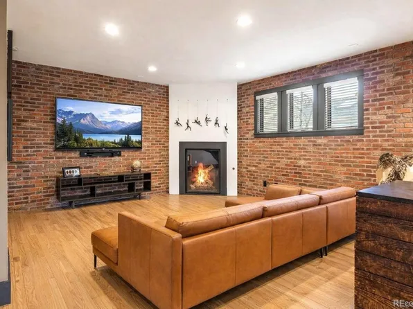 943 N Clarkson Street, Denver, CO 80218