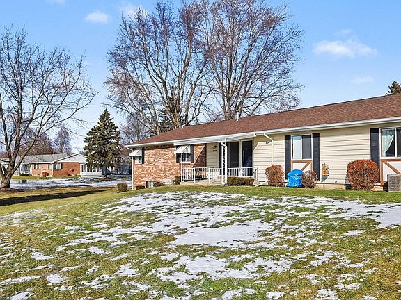 2nd image of 5896 Leisure South Dr SE #290
