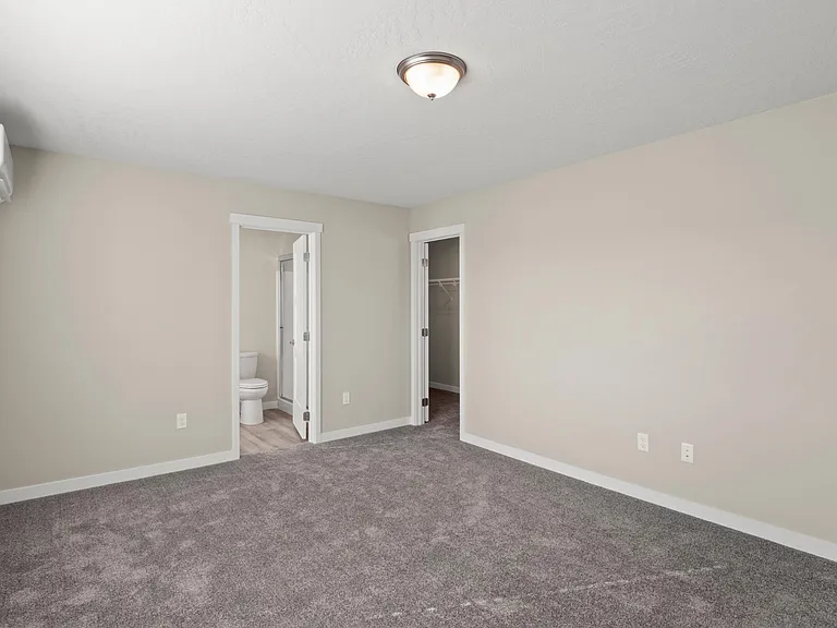 1648 S Cochran St — Photo 15