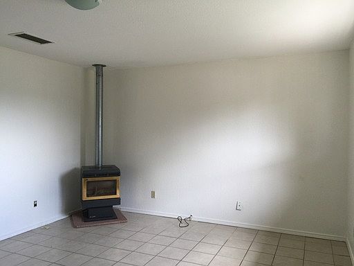 2nd image of 2460 S Mountain View Dr