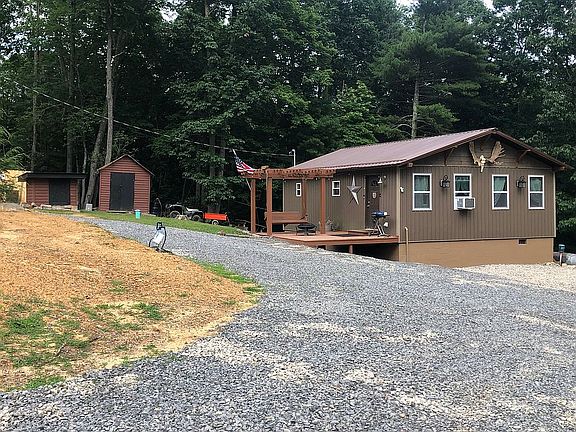 3rd image of 290 Brushy Mountain Dr
