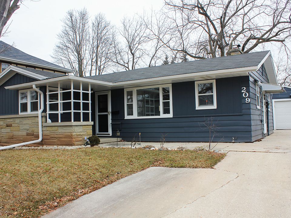 1st image of 209 Bishop Ave