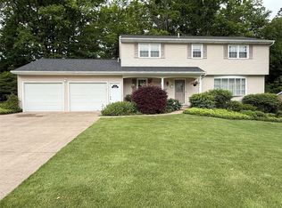 512 Princeton Dr, Vestal, NY 13850