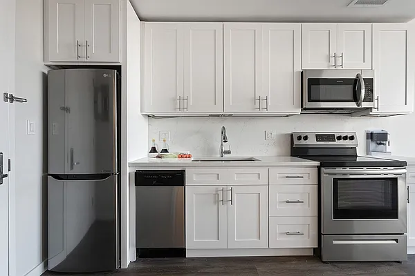 Rented by Modern Spaces | media 11