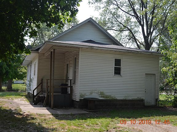 4th image of 565 Clay St