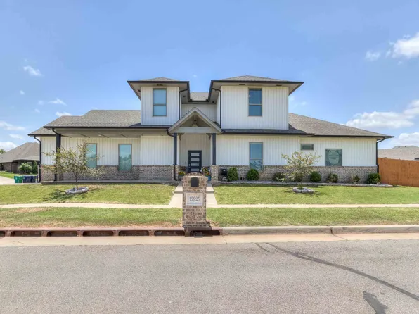 12925 Black Hills Dr, Oklahoma City, OK 73142