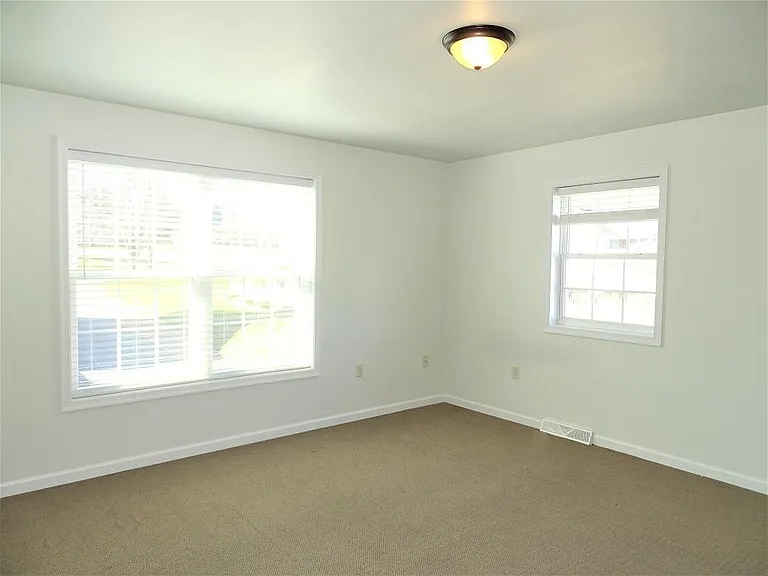 3199 Lincoln Hwy E #D — Photo 12