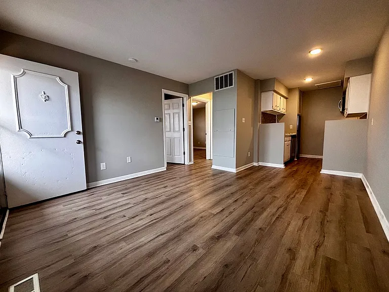 314 - 322 Kenbrook Drive — Photo 16