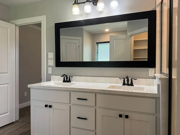 205 Meadow Ln — Photo 11