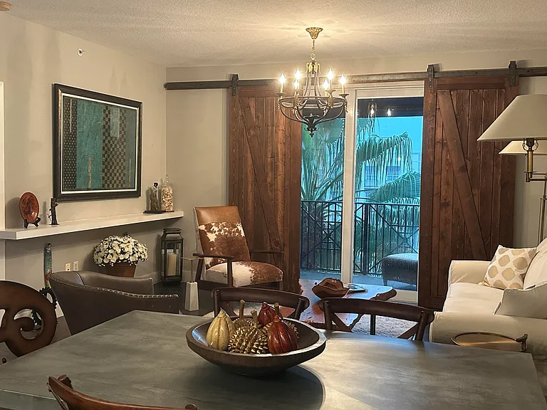 250 NE 3rd Ave #1515 — Photo 5
