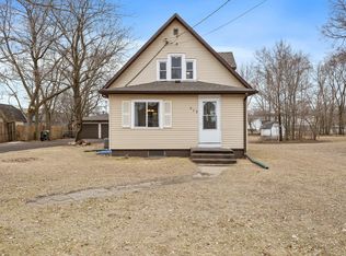 312 W River St, Monticello, MN 55362