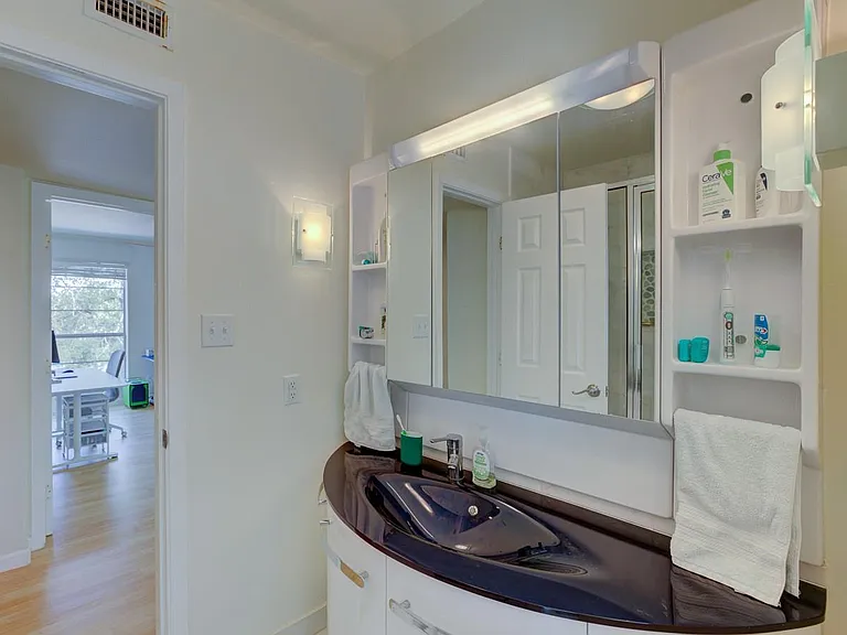 710 Castle Ridge Rd #B — Photo 27