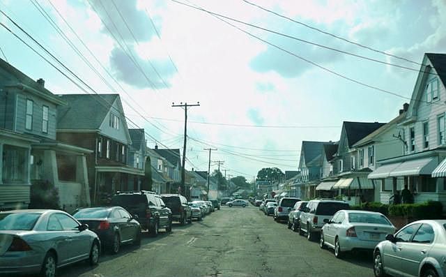 2nd image of 107 E Green St