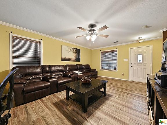 5th image of 105 Cypress Willow