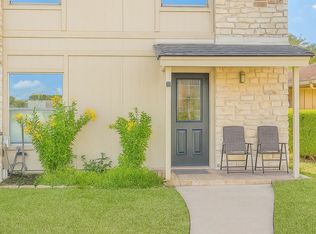 300 Lucy Ln, Horseshoe Bay, TX 78657