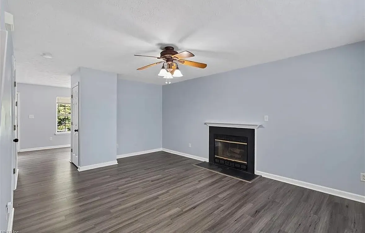 3 bed, 2.5 bath, 1476 sqft, $2,500 — Photo 4