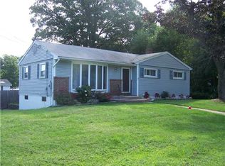 8 Elizabeth Ln, New Windsor, NY 12553